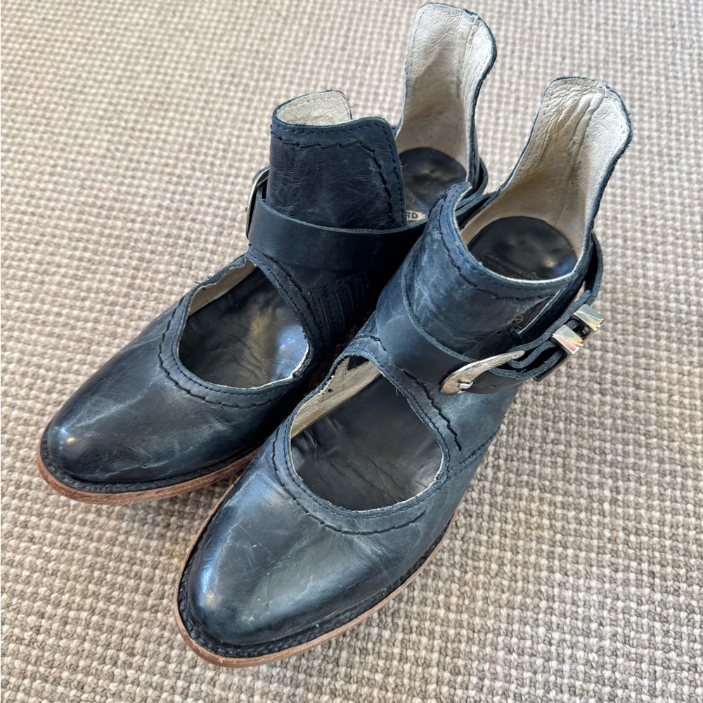 FreeBird by Steven Black Leather Flats Timeless Elegance